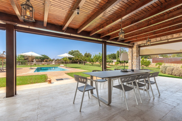 Stylish finca with pool and holiday rental licence in Lloseta image 8