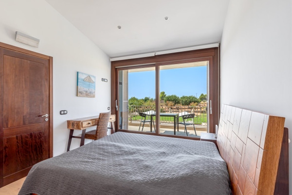 Stylish finca with pool and holiday rental licence in Lloseta image 9