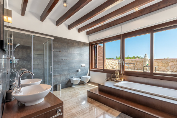 Stylish finca with pool and holiday rental licence in Lloseta image 10