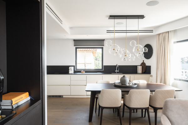 Exclusive seafront penthouse directly at the marina of Port Calanova image 9