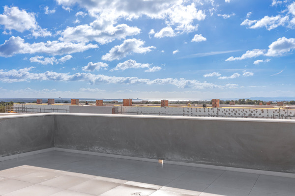 Modern new-build penthouse in exclusive residential complex in Sa Rapita image 9