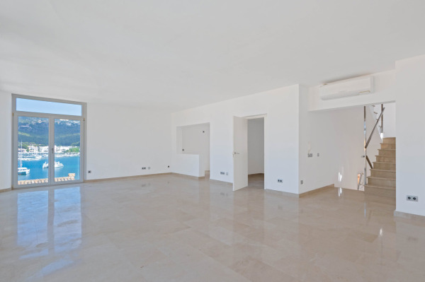 Exclusive penthouse with sea and harbor views in Port Andratx image 4