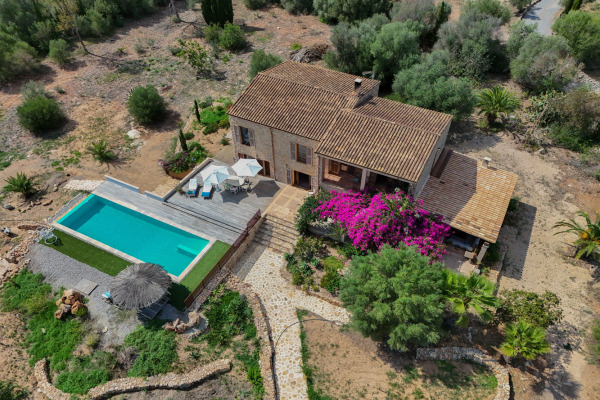 Mediterranean finca with stunning views in San Lorenzo de Cardessar image 2