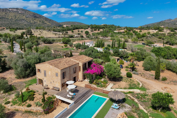 Mediterranean finca with stunning views in San Lorenzo de Cardessar image 3