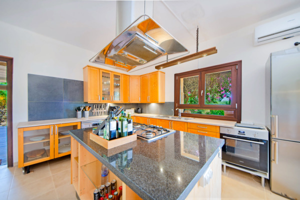 Mediterranean finca with stunning views in San Lorenzo de Cardessar image 7