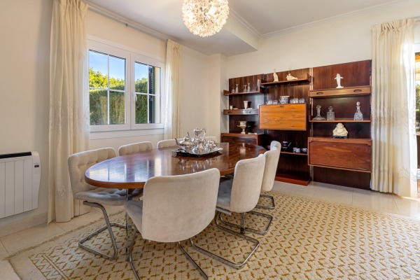 Semi-detached house with partial sea views and lots of privacy image 5