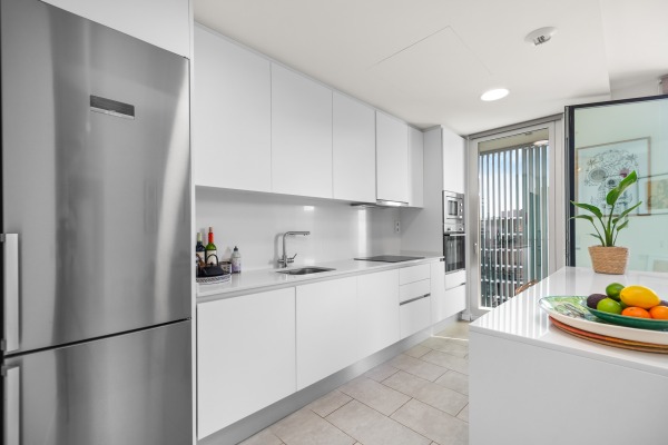 Penthouse apartment in mint condition in a modern residential complex image 6