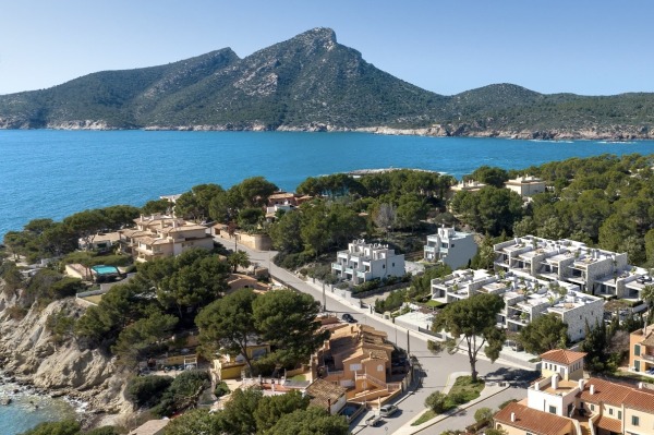 New-build penthouse with sea views and private roof terrace in Sant Elm