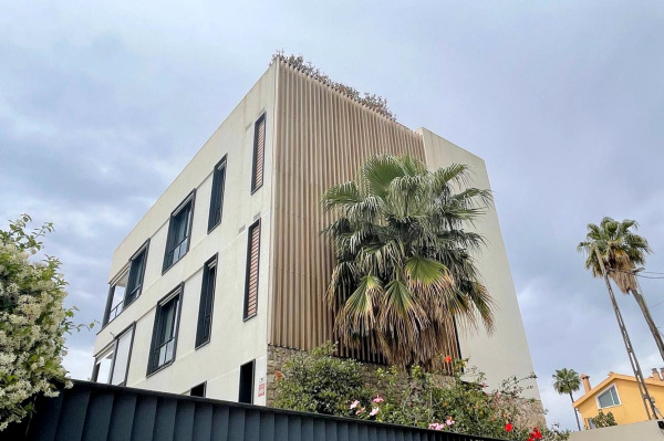 Modern semi-detached house with sea views and private pool in Sant Agustin image 2