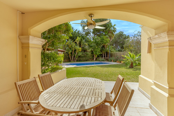 Mediterranean villa estate with partial sea view in the southwest of Mallorca image 5