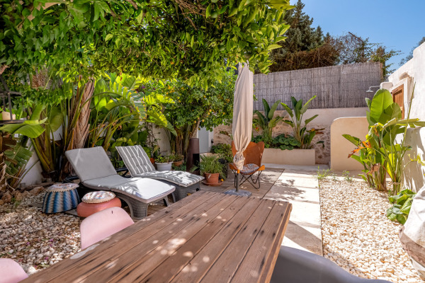 Stylish townhouse with small garden in Felanitx image 2