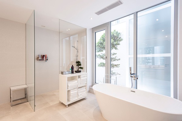 Exclusive sea view villa in an elevated hillside location above Santa Ponsa image 11