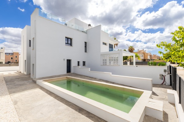 Newly built semi-detached house near the Maioris golf course image 4