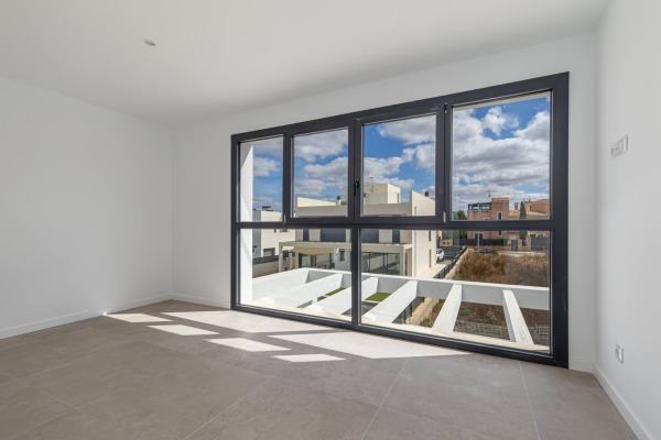 Newly built semi-detached house near the Maioris golf course image 8