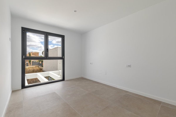 Newly built semi-detached house near the Maioris golf course image 10