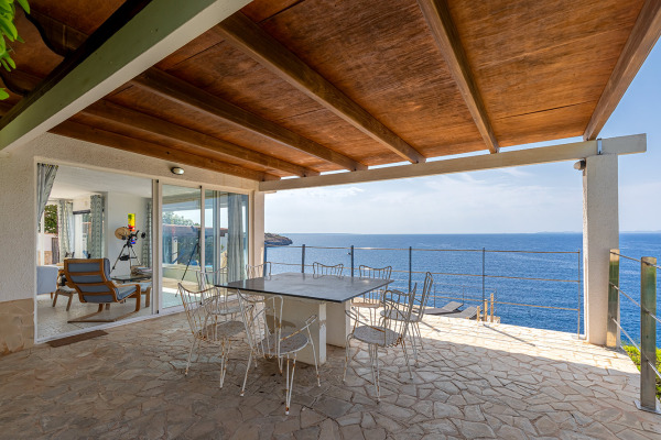 Villa in a uniquely situated frontline position on the cliffs of Cala Pi image 5