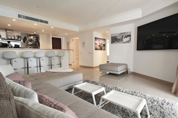 Apartment in a well-kept residential complex in Nova Santa Ponsa image 3