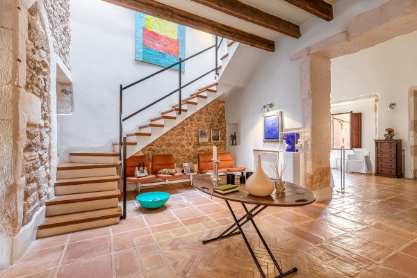 Completely renovated, historic townhouse with pool in Felanitx image 4