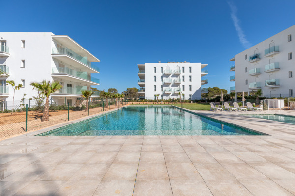 Modern apartment close to the natural harbor of Cala d'Or image 2