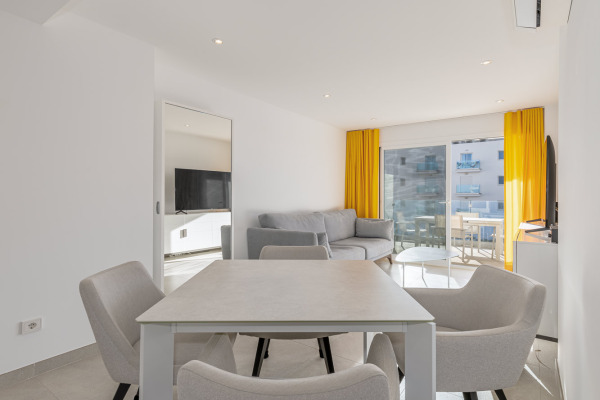 Modern apartment close to the natural harbor of Cala d'Or image 5