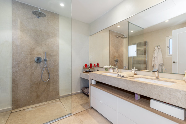 Modernised villa with pool in quiet residential area of Costa de la Calma image 9