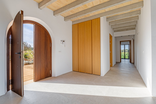 New finca with stunning views near Santanyi image 5