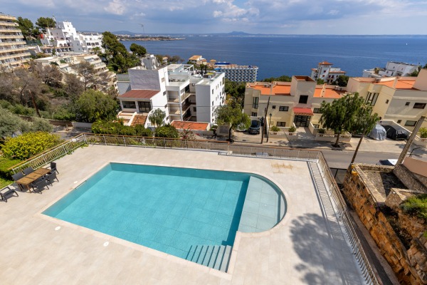 Sea view apartment in sought-after residential area in Illetas image 3