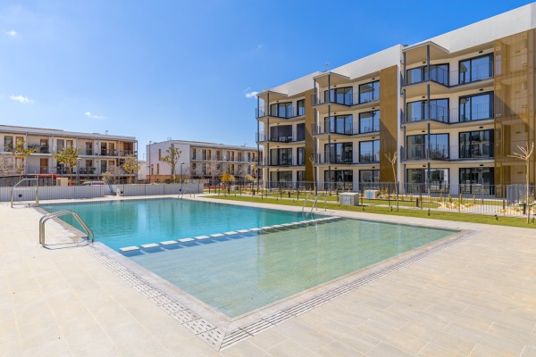 New build apartment in modern development close to the beach