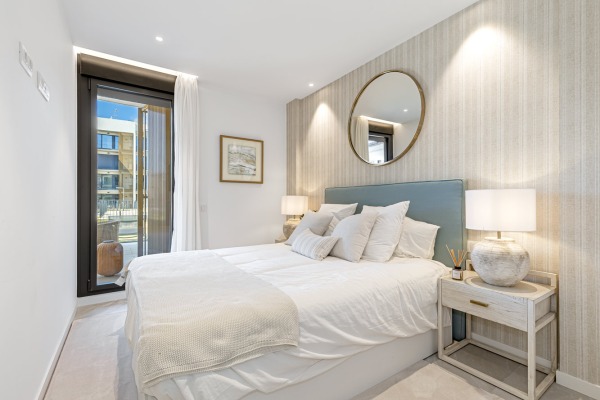 New build apartment in modern development close to the beach image 8