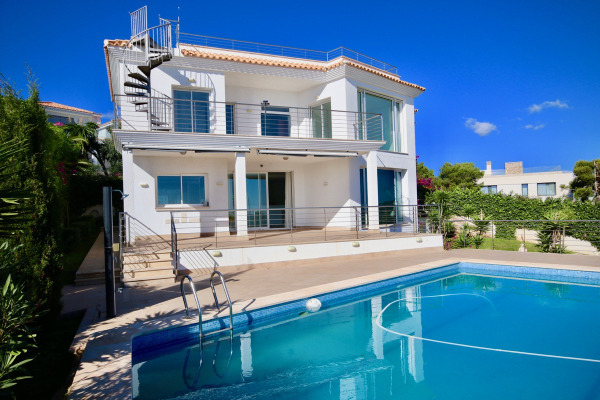 New build villa in popular residential area of Nova Santa Ponsa image 3