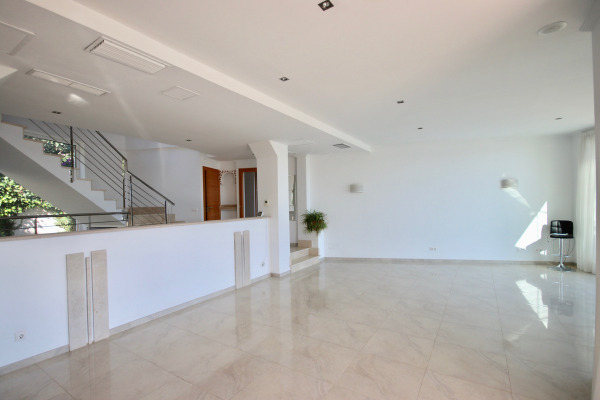 New build villa in popular residential area of Nova Santa Ponsa image 6