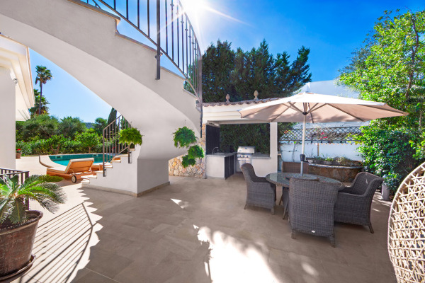 Mediterranean villa near the marina in the centre of Port Andratx image 3