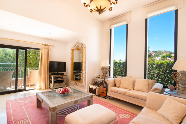 Mediterranean villa near the marina in the centre of Port Andratx image 5