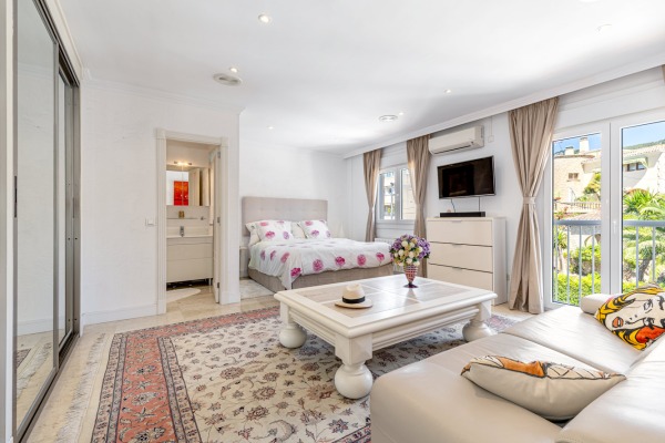 Penthouse with stunning panoramic views over the rooftops of San Agustín image 12