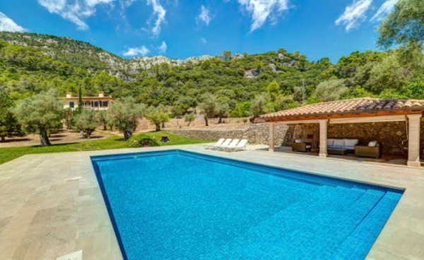 Prestigious villa estate with panoramic views and absolute privacy image 7