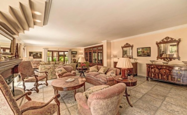 Prestigious villa estate with panoramic views and absolute privacy image 8