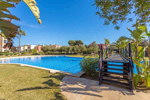 South-facing apartment in a golf residential complex in Nova Santa Ponsa image 11