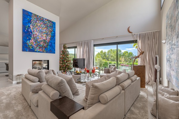 Modern villa with stunning views on a slight slope in Cala Vinyas image 4