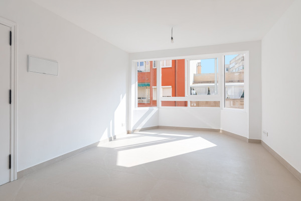 High-quality renovated apartment near the trendy Santa Catalina district image 4