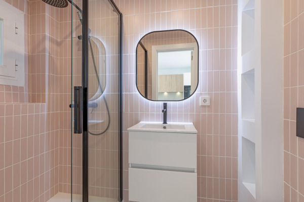 High-quality renovated apartment near the trendy Santa Catalina district image 6