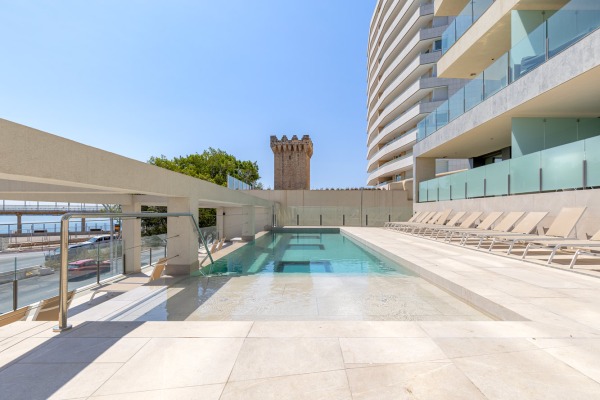 Elegant new-build apartment with sea views in Palma de Mallorca image 11