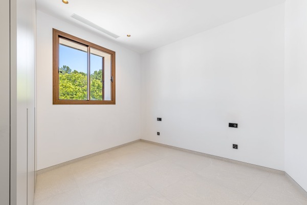 Modern, newly built terraced house in a central location in Andratx image 8