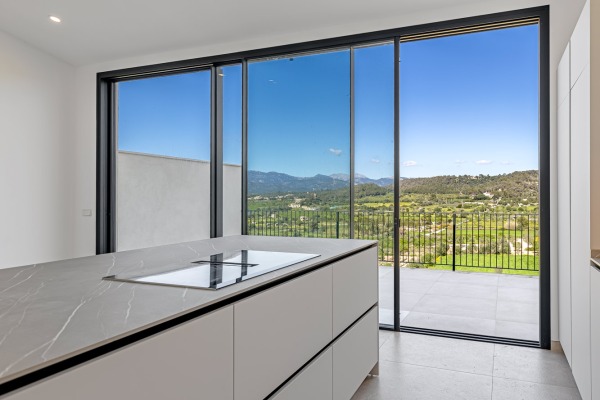 Modern design townhouse in the village of Sa Cabaneta near Palma image 7