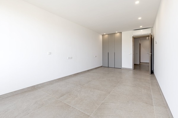 Modern design townhouse in the village of Sa Cabaneta near Palma image 9