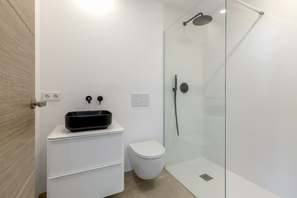 Modern design townhouse in the village of Sa Cabaneta near Palma image 12