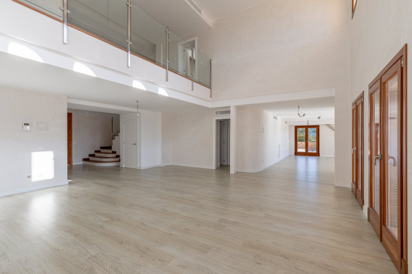 Stately newly built villa with stunning sea views in Camp de Mar image 4