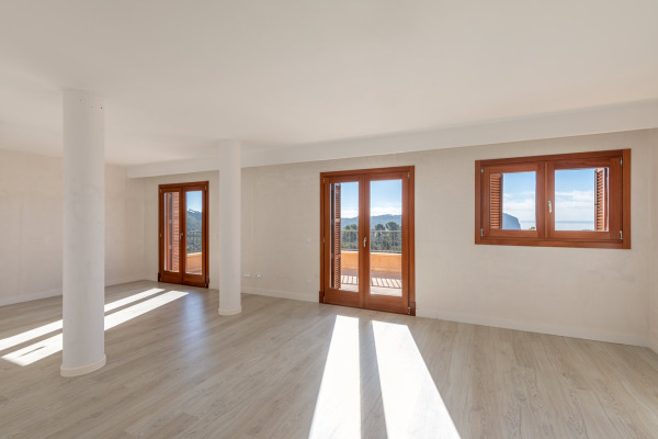 Stately newly built villa with stunning sea views in Camp de Mar image 7