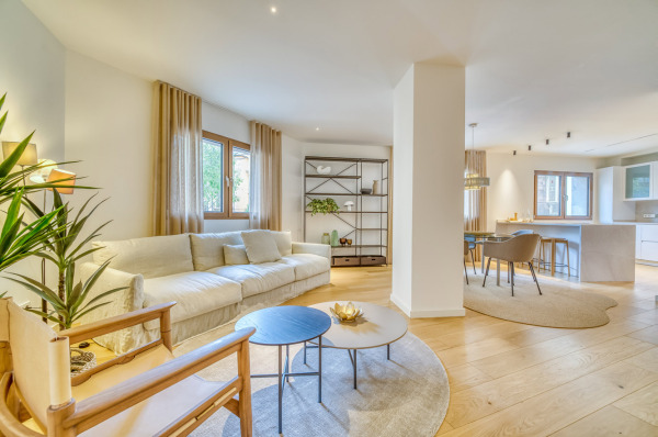 Exclusive apartment in a renovated building in the old town of Palma image 2