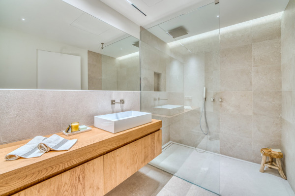 Exclusive apartment in a renovated building in the old town of Palma image 9