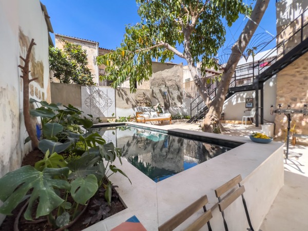 Renovated townhouse with 2 residential units and ETV license for 8 people image 10